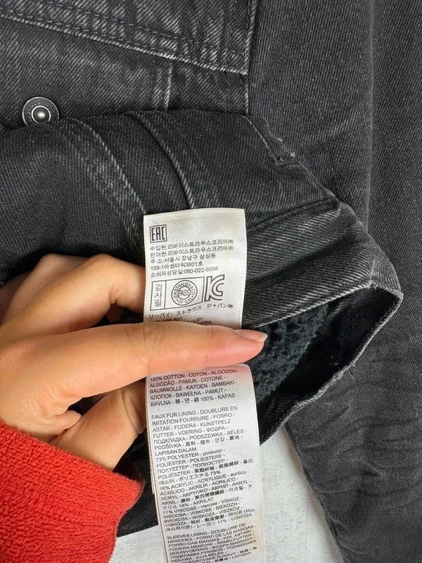 🌸 Black Levis logo embroidered back winter denim jacket Size 38/M 🌸 – photo 7